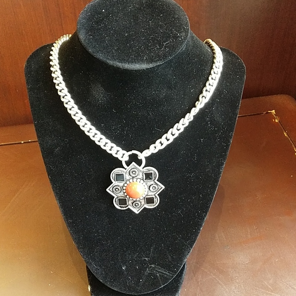 NWT Topshop Semi Precious Stone Necklace